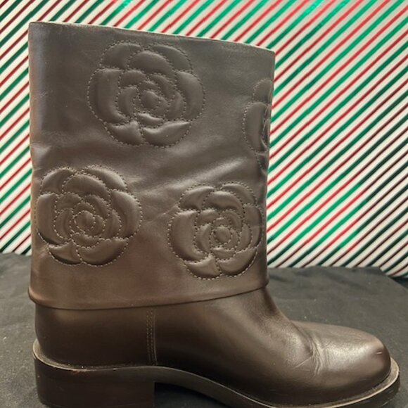 CHANEL Camellia Leather Mid-Calf Boots – Size 38.5 - Picture 8 of 16